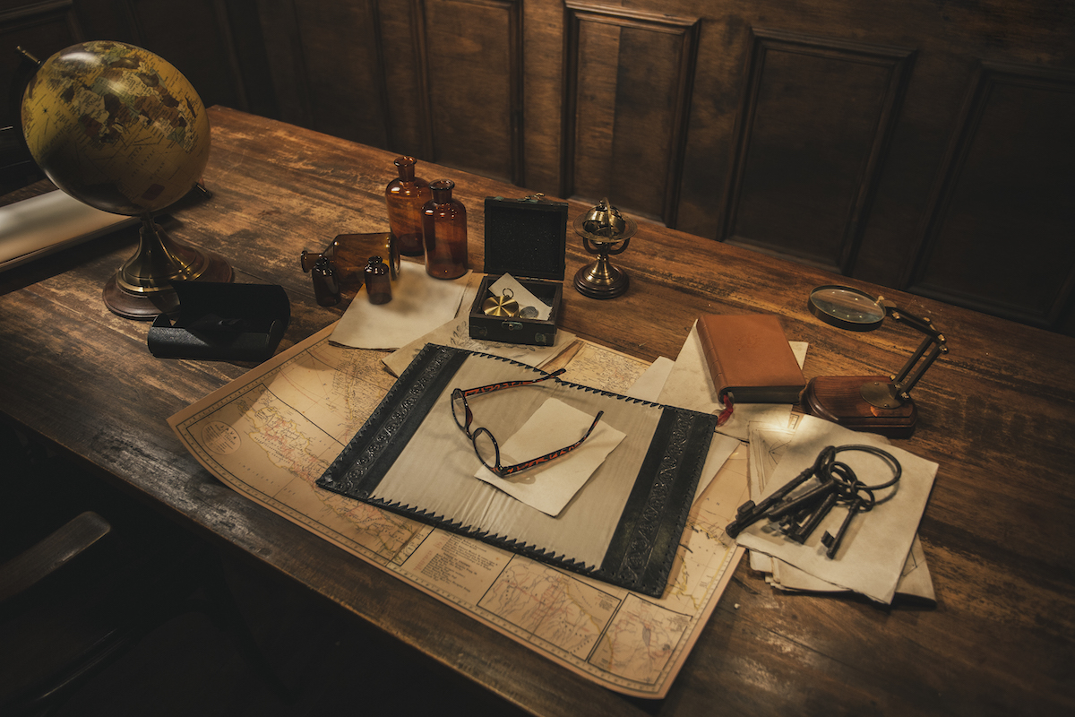 The Cari Mysteries: Grandfather's Fortune